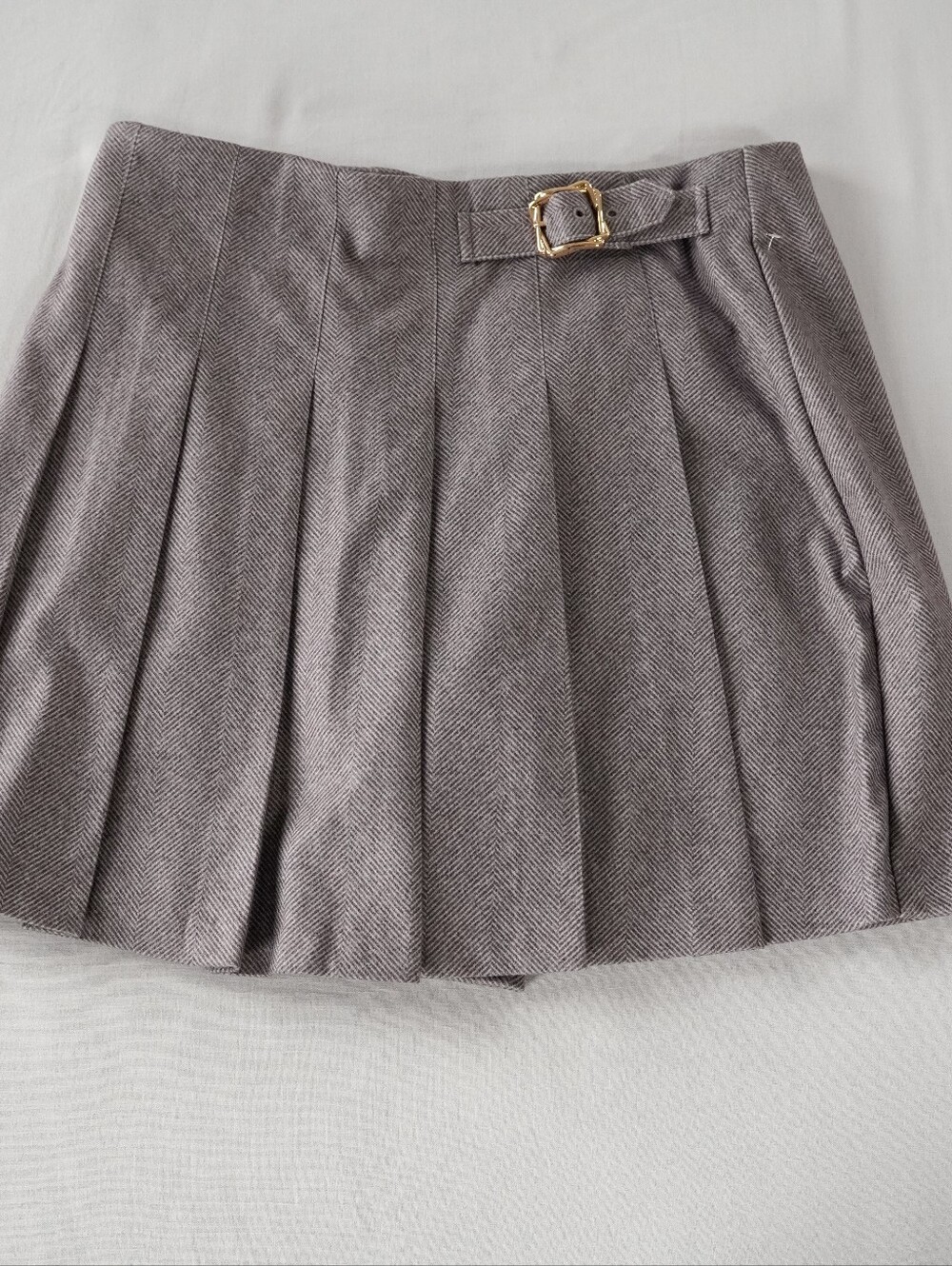 NYCC Taupe Pleated Buckle Skort Size M